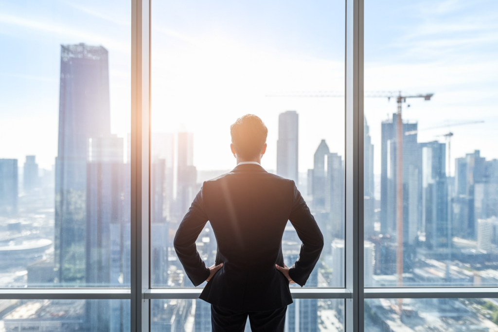 Comment investir dans l'immobilier pour développer son business ?